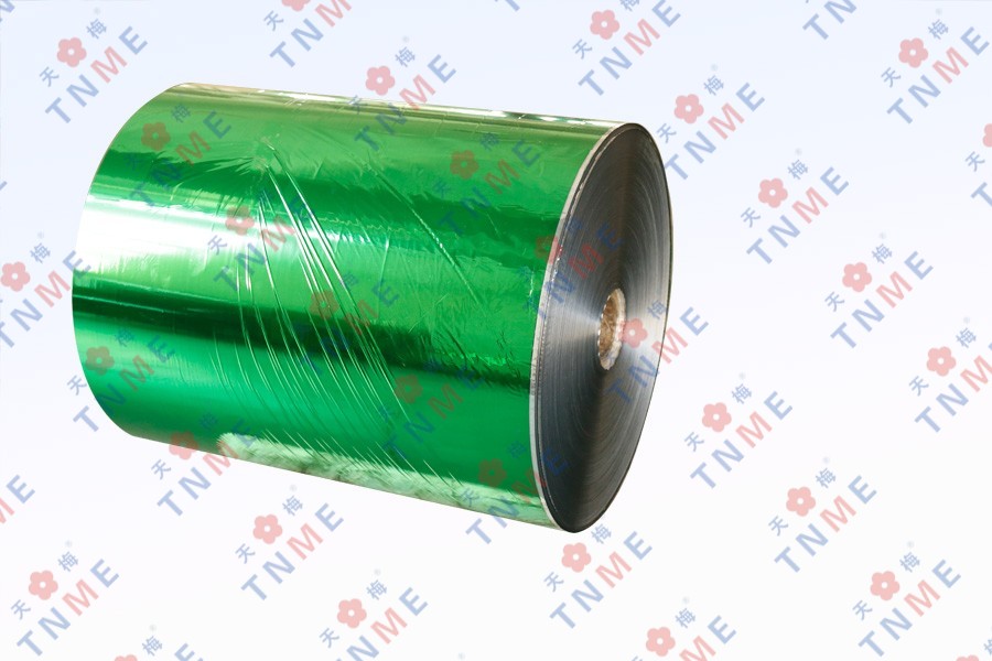 Are there specific considerations when selecting Foil for UV materials?